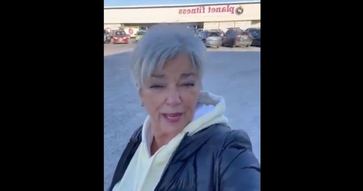 Smack Down: Woman Trying to Protect Girl from Male in Planet Fitnessâ Womenâs Room Gets Last Laugh