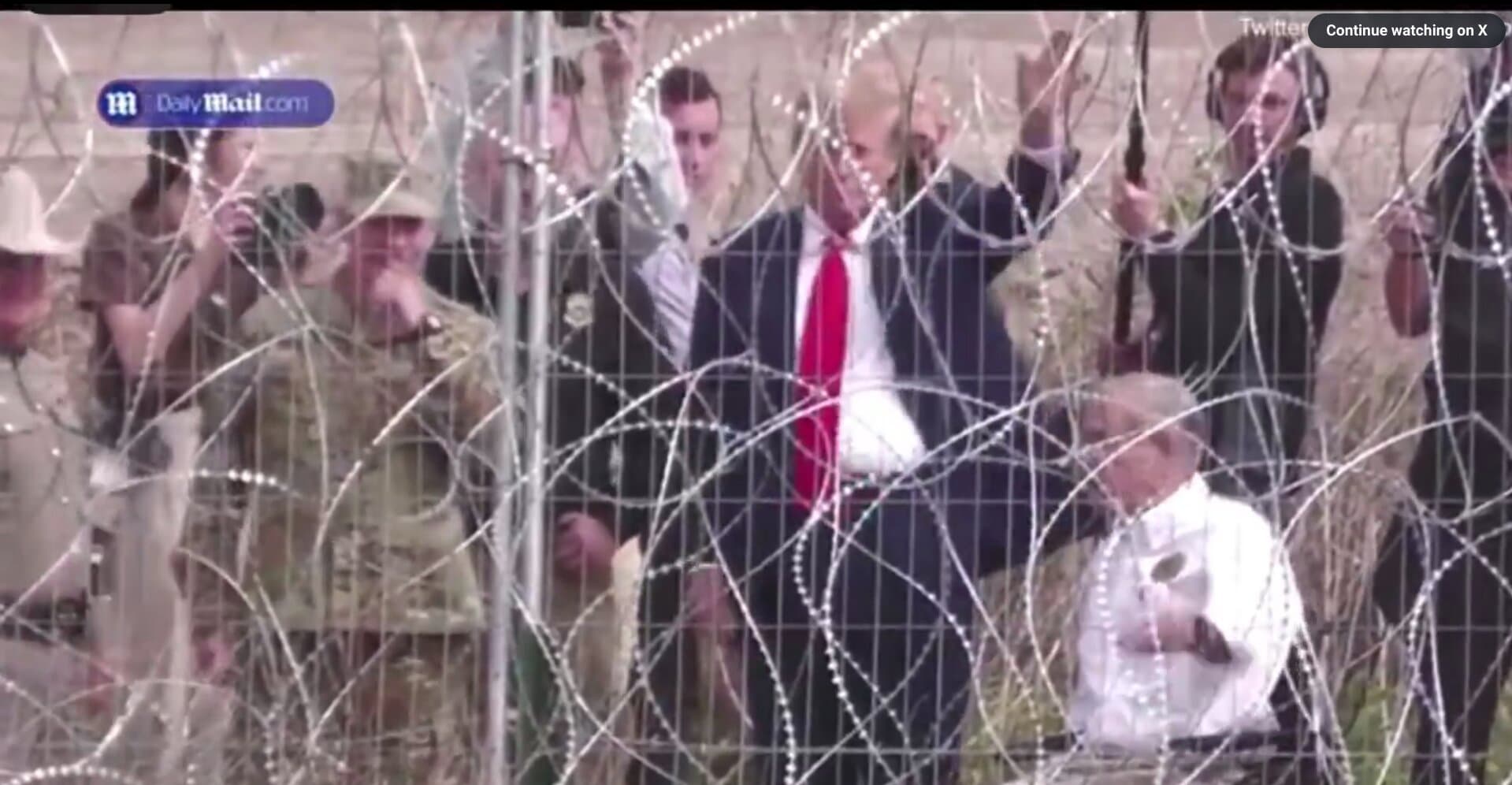 Trump Waves at Migrants Across the Border in Mexico: âThey Like Trumpâ