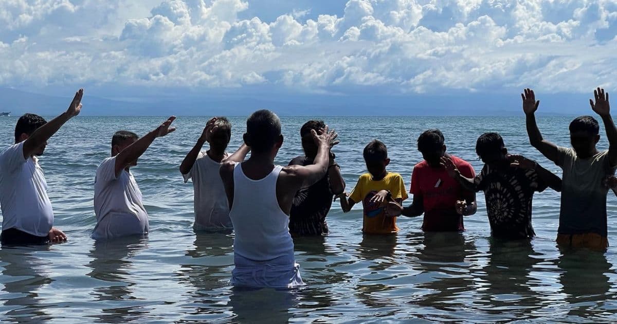 Op-Ed: Christians Risk Death Today as They Follow Jesusā Command to Be Baptized