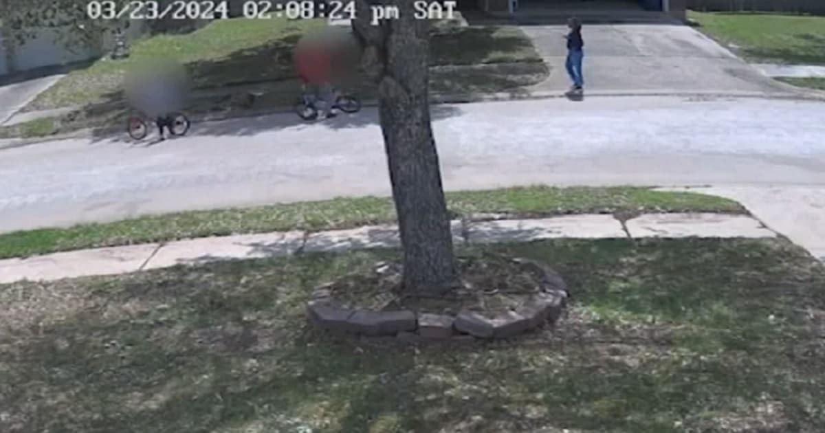 Woman Airlifted to Hospital After Being Stabbed, Sheriffâs Office Points to Shocking Suspects