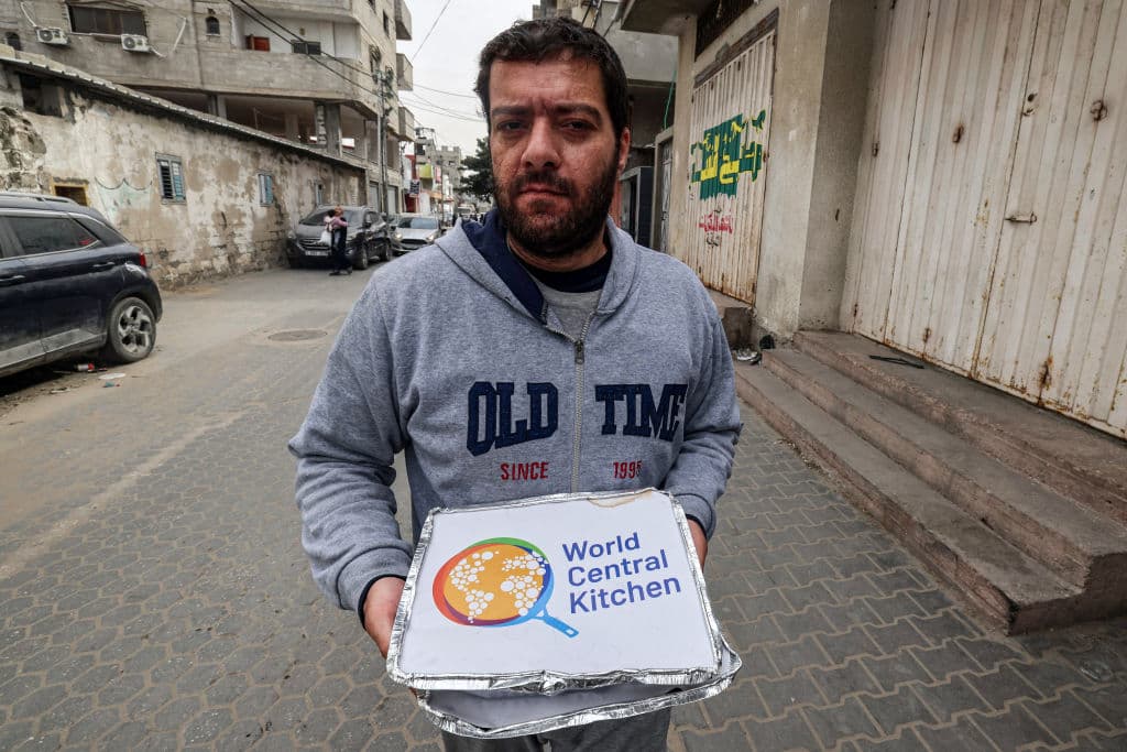 Biden âOutragedâ over World Central Kitchen Aid workersâ Deaths