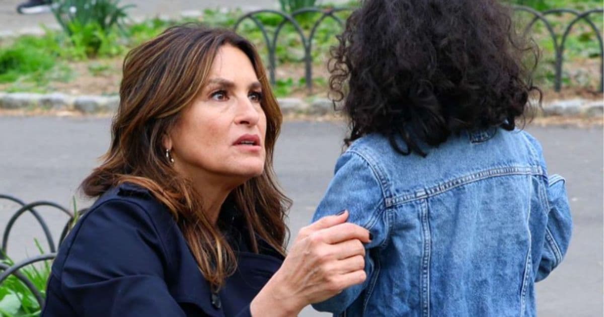 āLaw and Orderā Actress Halts Filming When Young Girl in Need Mistakes Her for a Real Police Officer