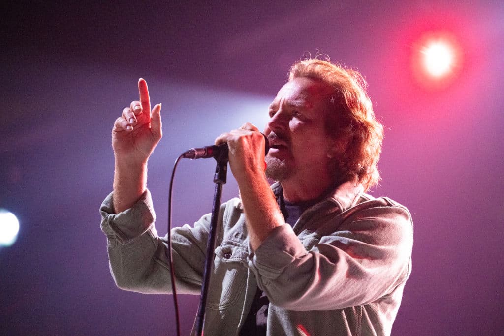 Pearl Jamās Eddie Vedder Has Total Meltdown During Concert Over Harrison Butkerās Speech