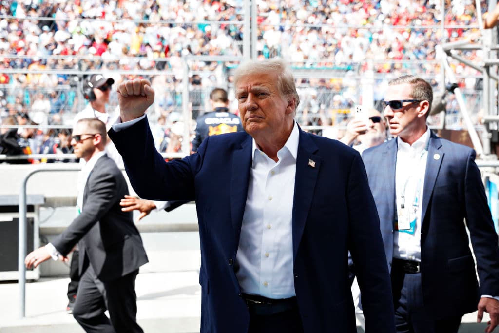 Video: Trump Gets Heroās Welcome at Miami Formula 1 Race Attended by 90,000