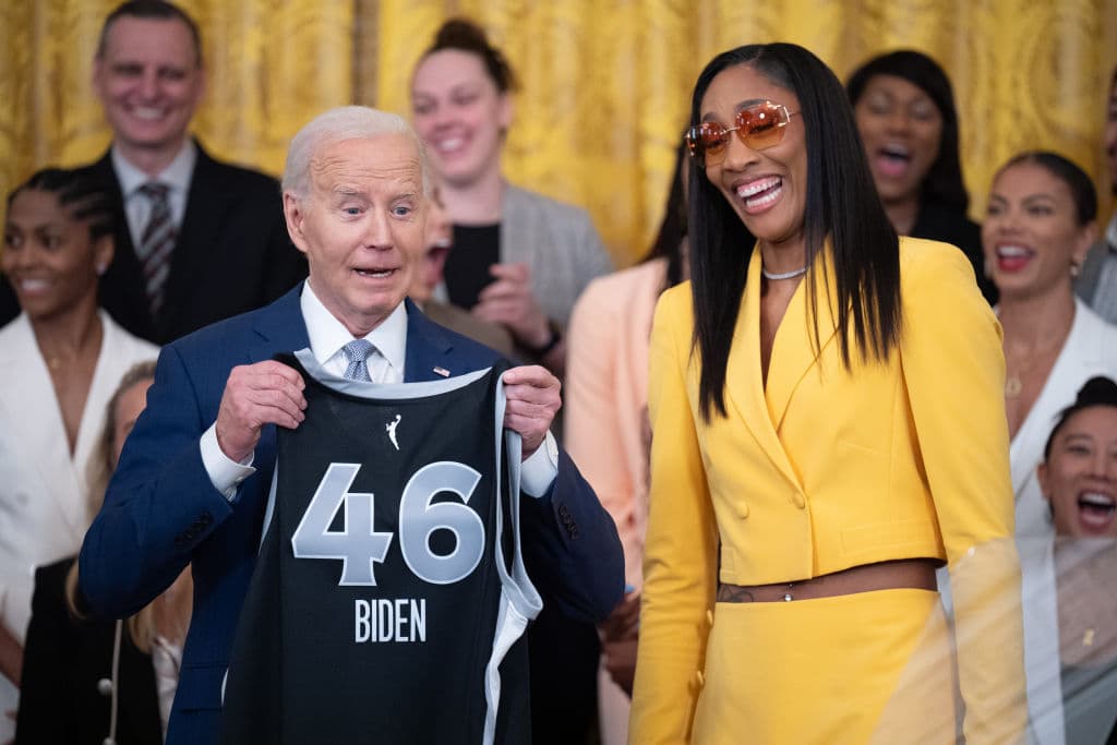 Biden Roasted After Telling Americans They âNeed to Support Womenâs Sportsâ
