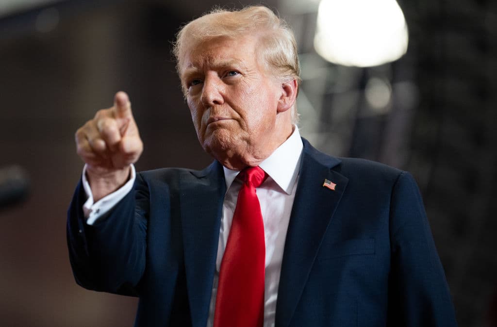 Trumpās Comment About Comperatoreās Widow Draws Criticism And Support