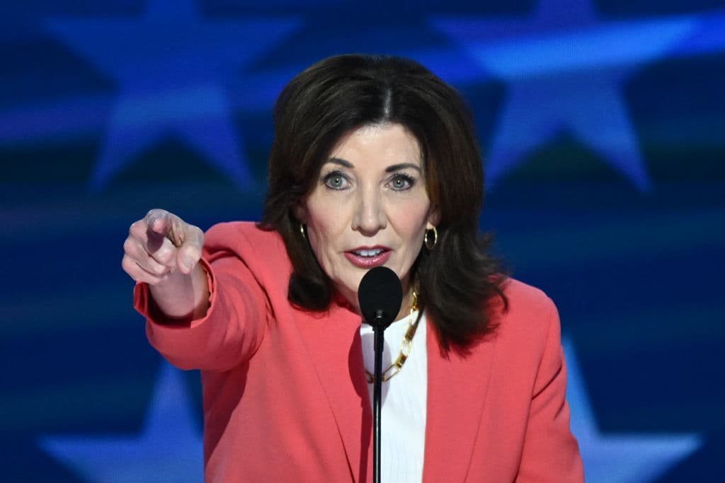 Trump Calls Hochul âNastiest Speakerâ at DNC