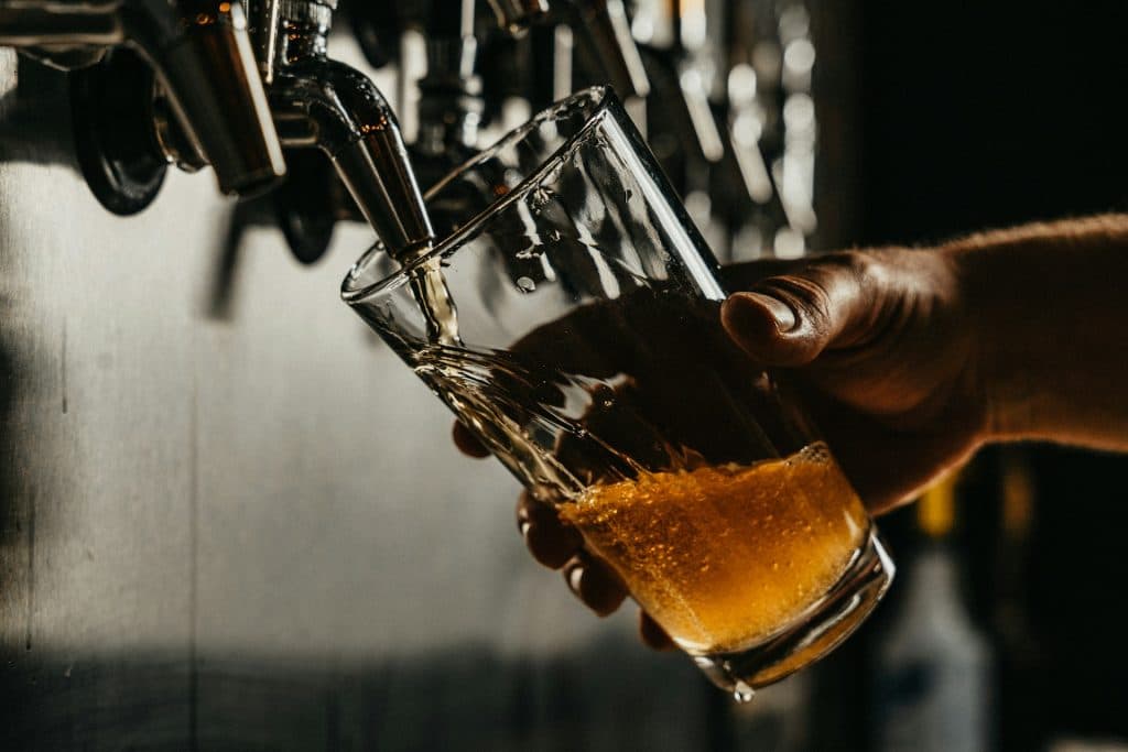 Study Shows Shrinking Pint Size Reduces Beer Consumption, Boosts Wine Sales
