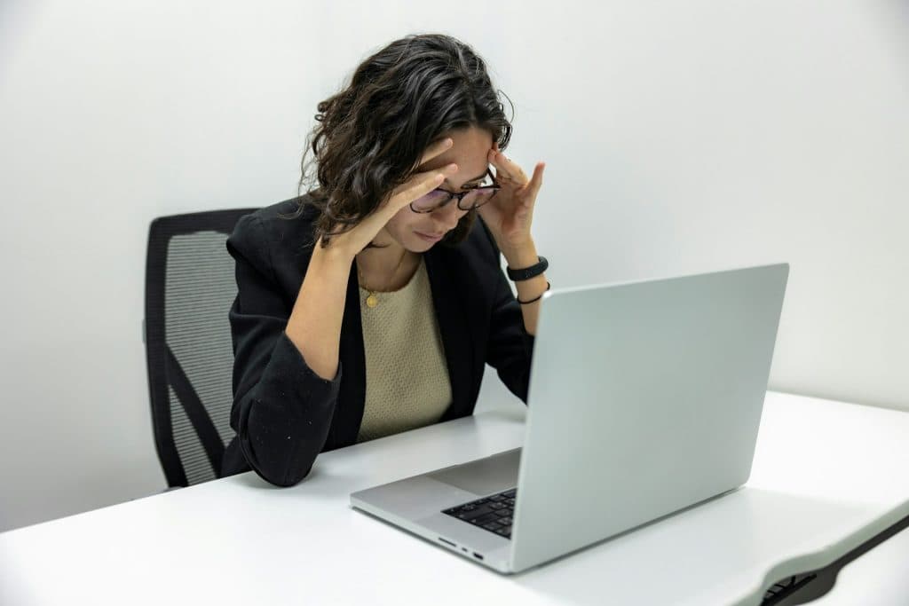 Survey Reveals HR Prosā Top Frustrations In Corporate Americaā
ā