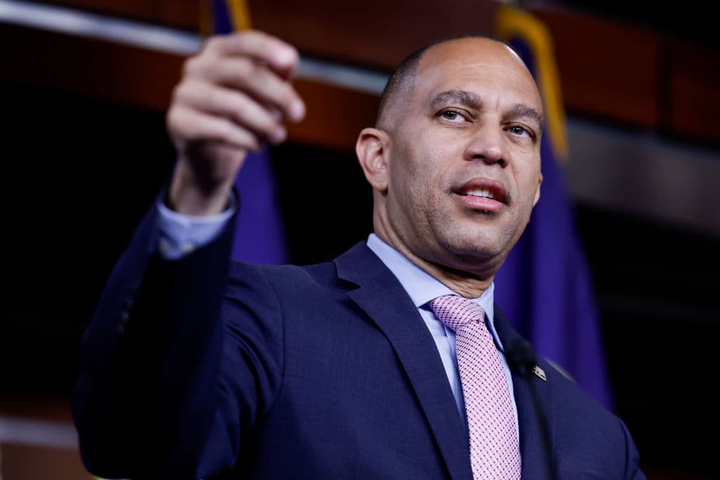 Jeffries to Remain House Minority Leader