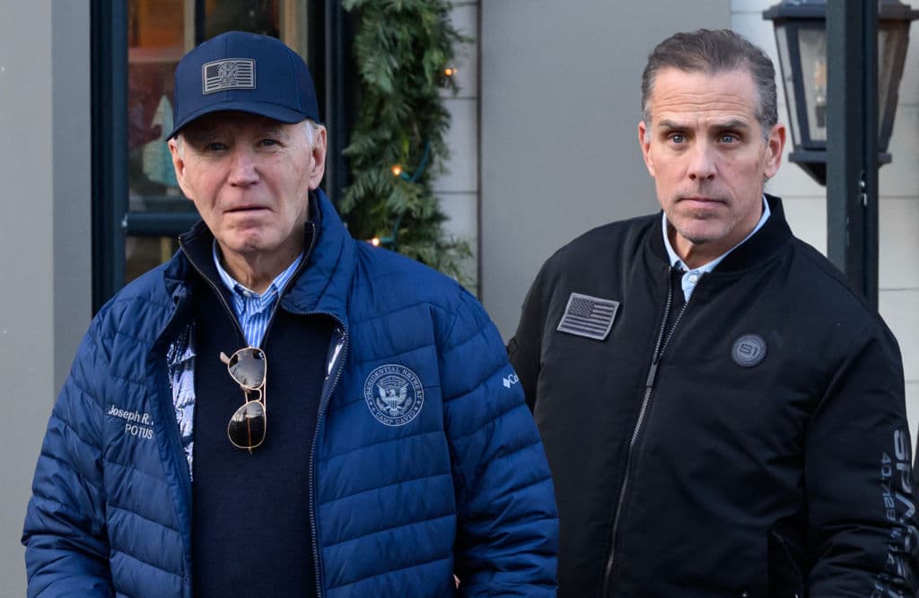 Biden Slammed by Supporters, Lawmakers for Pardoning Son Hunter: âShame on Youâ