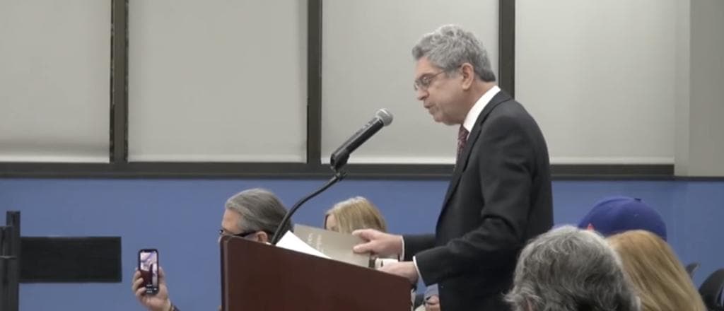 āUn-Americanā: NJ Town Apologizes, Walks Back American Flag āBanā