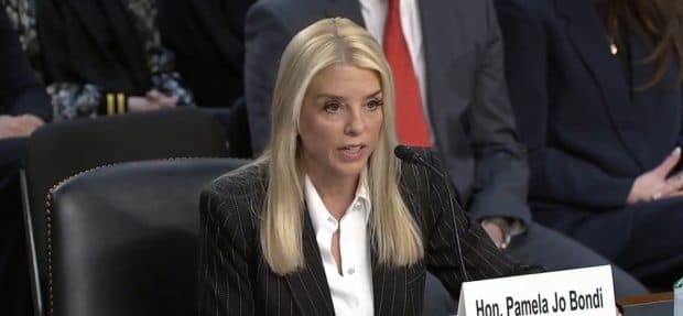 āCut To The Chaseā: Pam Bondi Sniffs Out Dem Senatorās Attempt To Trip Her Up Over Kash Patel Question