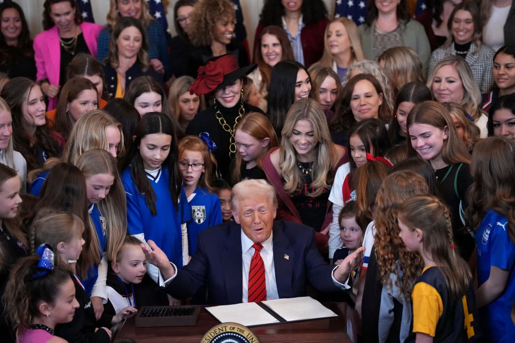 Trump Bans Transgender Athletes From Womenâs Sports