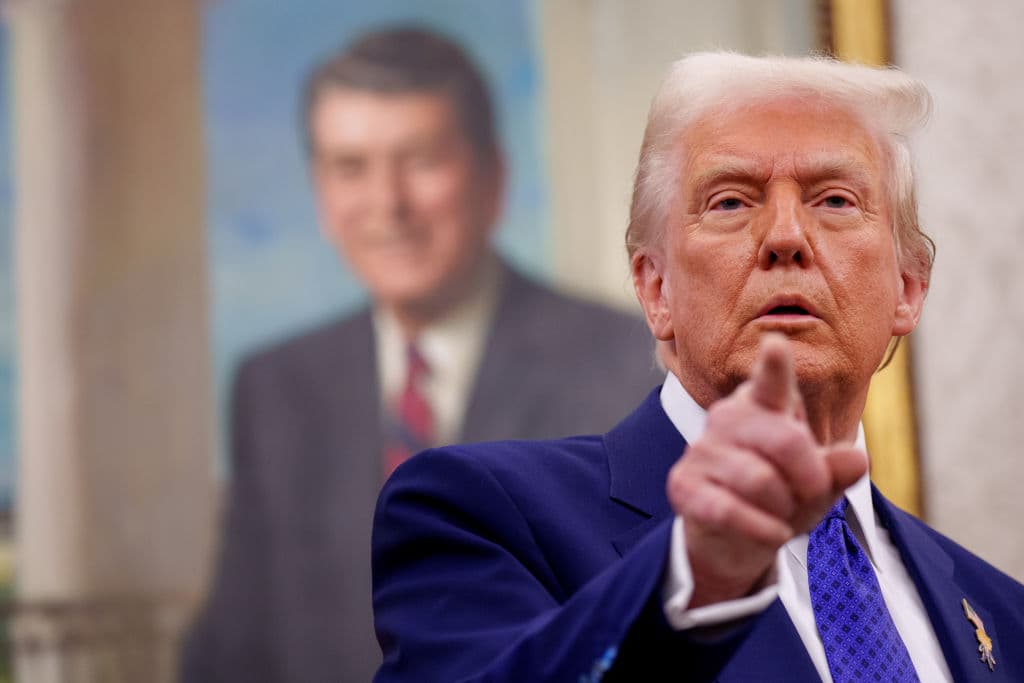 Trump Declares Americans ‘Have a Right’ to See How Gov’t ‘Has Wasted Their Hard-Earned Wages’