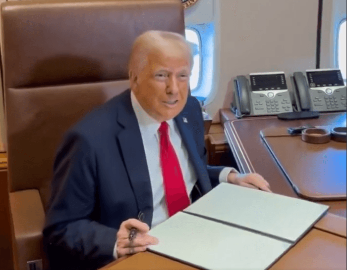 âAnother Big Winâ: Trump Declares February 9 âGulf of America Dayâ on Route to Super Bowl