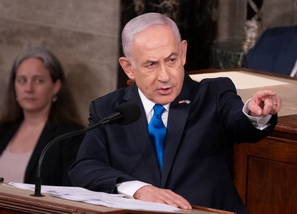 Netanyahu Presents Fetterman With âSilver-Plated Beeperâ