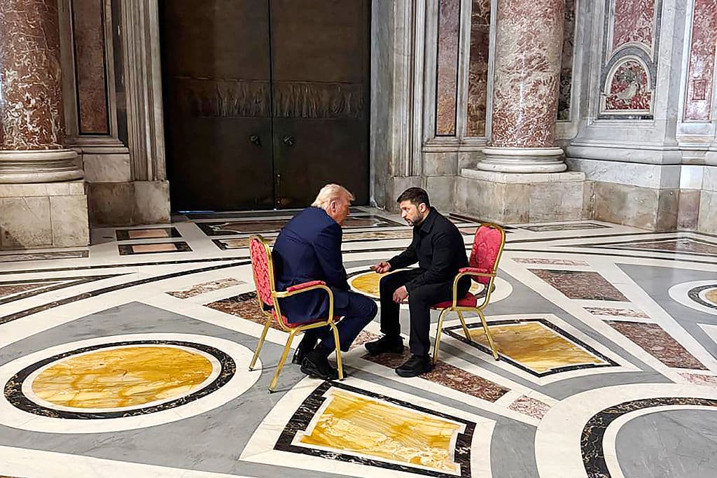 Trump, Zelenskyy Have āGood Meetingā Before Popeās FuneralĀ