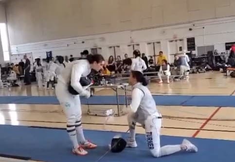 Female Fencer Takes Knee After Being Matched With Transgender Opponent