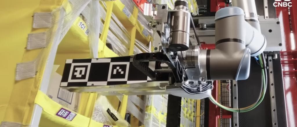 Amazon Says New āFeelingā Robot Is Augmenting ā āNot Replacingā ā Human Workers