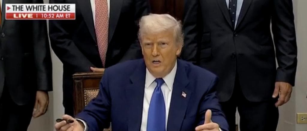 âYou Should Be Embarrassedâ: Trump Snaps At Reporter Confronting Him On Accepting Gift From Qatar