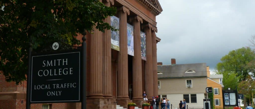 College Siccs ‘Bias’ Team On Female Students Fighting To Keep Biological Males Off Campus, Complaint Alleges
