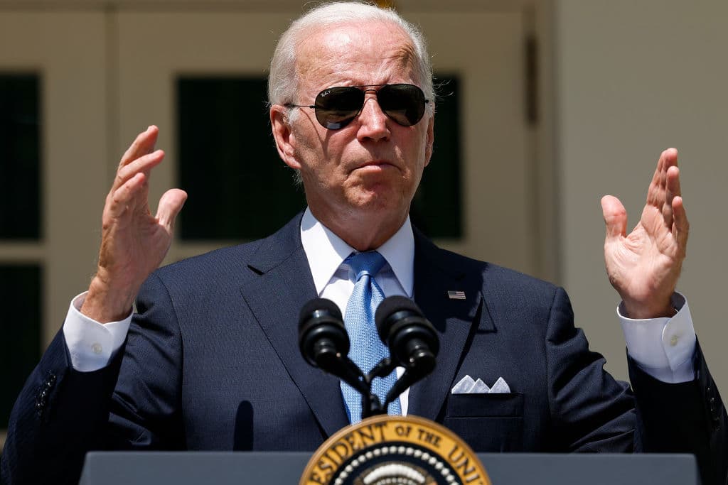 Biden Doctor Fuels Claims of Cover-Up Over Former Presidentās Mental Fitness
