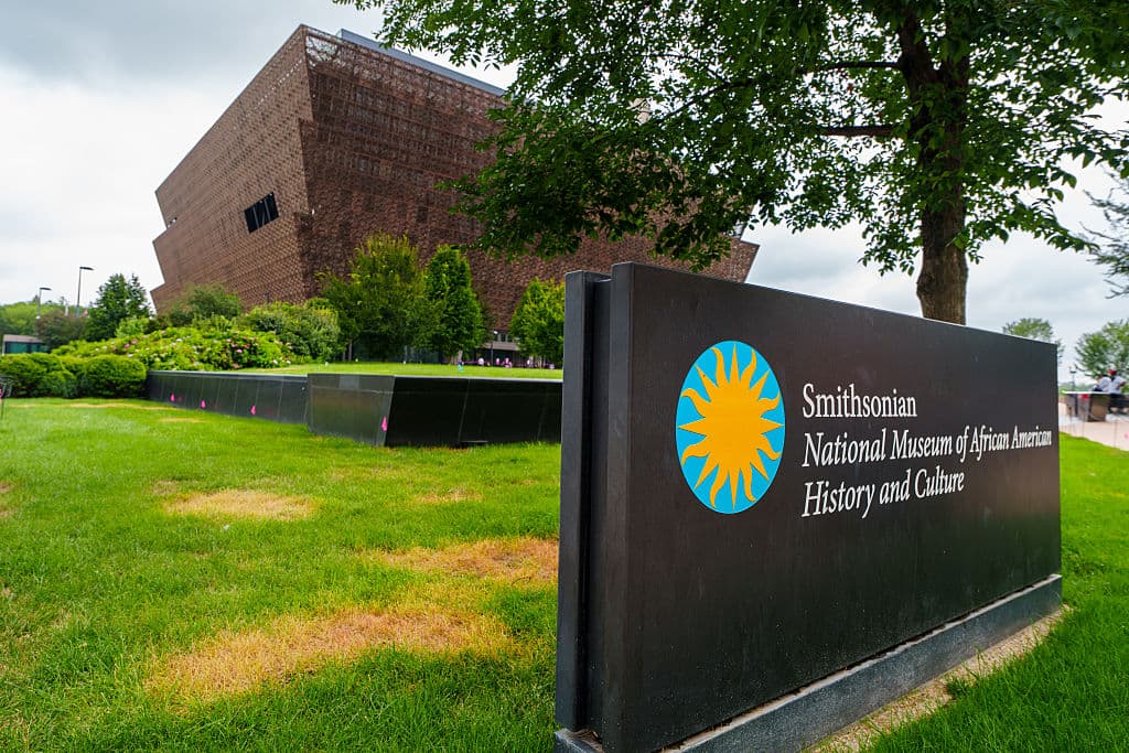 WH Lists 20 Smithsonian Exhibits For Being ‘Ideological’, Not Factual