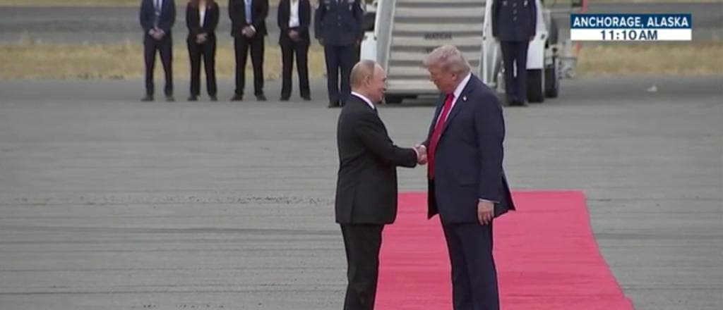 Corporate Media Obsessed With Trump Literally Rolling Out Red Carpet For Putin