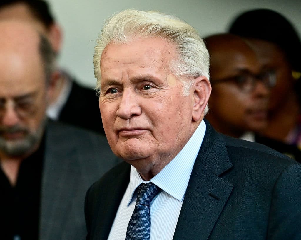 Martin Sheen Calls Trump âBiggest Nothing in the Worldâ