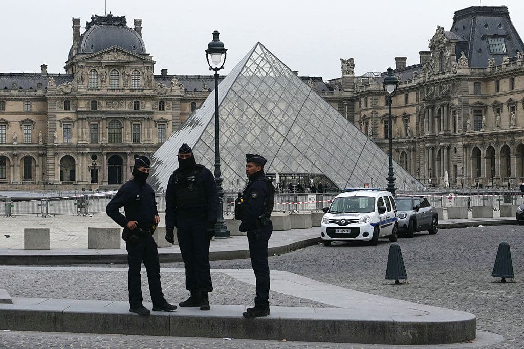 Expert: Louvre Heist Could Trigger Worldwide Security Shake-Up
