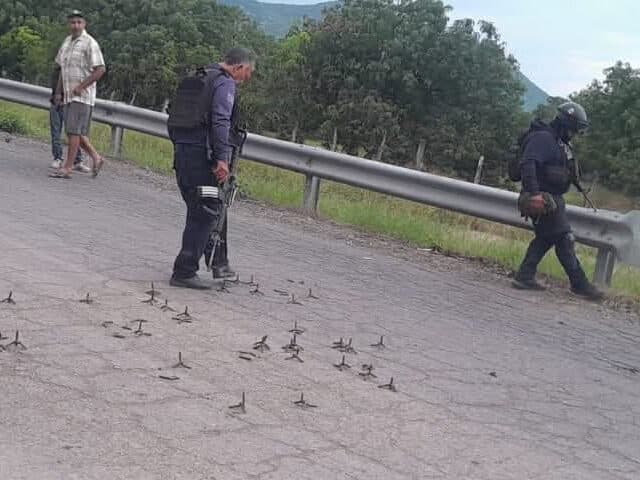 Narcoterrorismo: Cártel Mexicano Usa Drones Para Atacar Aeropuerto de Rival y Robarles 4,000 Libras de Cocaína