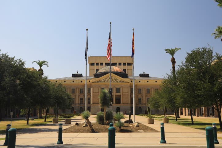Ex-Arizona Legislator Admits to Forging Signatures in Bid for Reelection