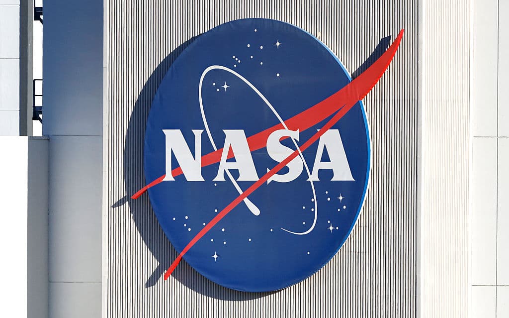 Texas Woman Admits She Lied About Astronaut Ex Committing āSpace Crimeā