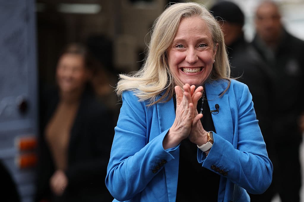 Abigail Spanberger Wins Virginia Governorās Race, Flipping State Back to Democrats