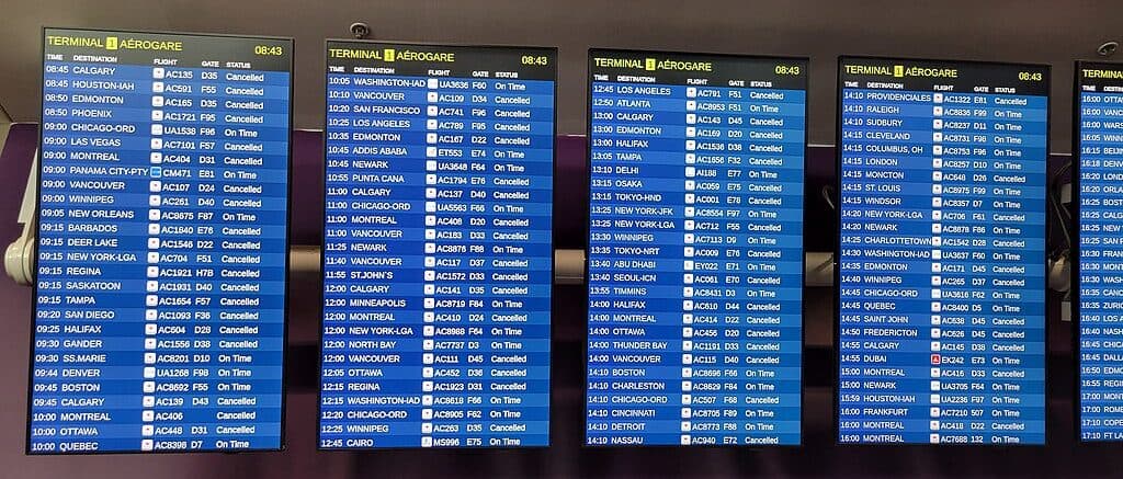 Democratsâ Shutdown Becomes Everyoneâs Problem With Flight Cancellations Right Before Thanksgiving