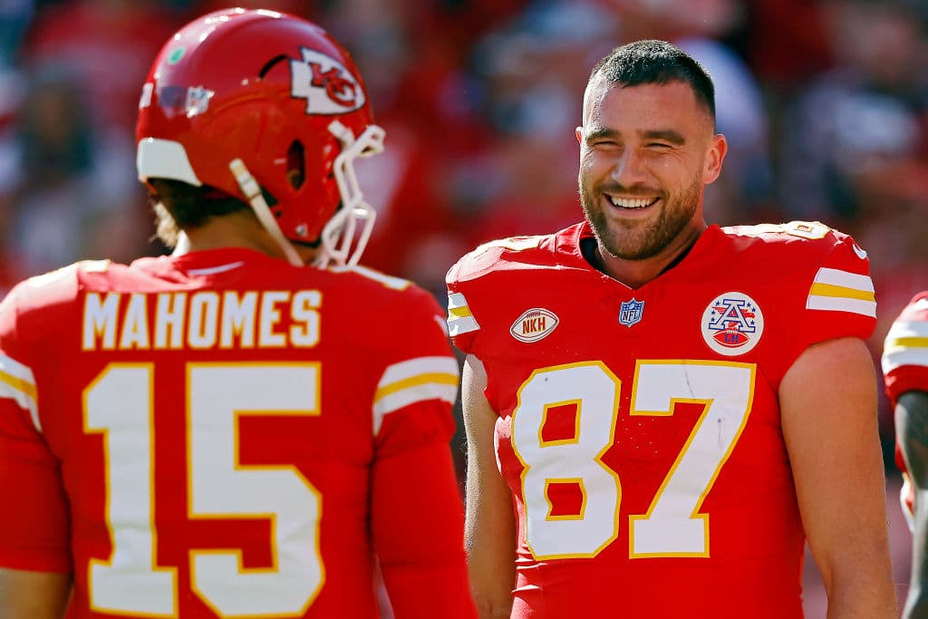 Travis Kelce Reacts to Patrick Mahomes Injury as Chiefs Miss Playoffs