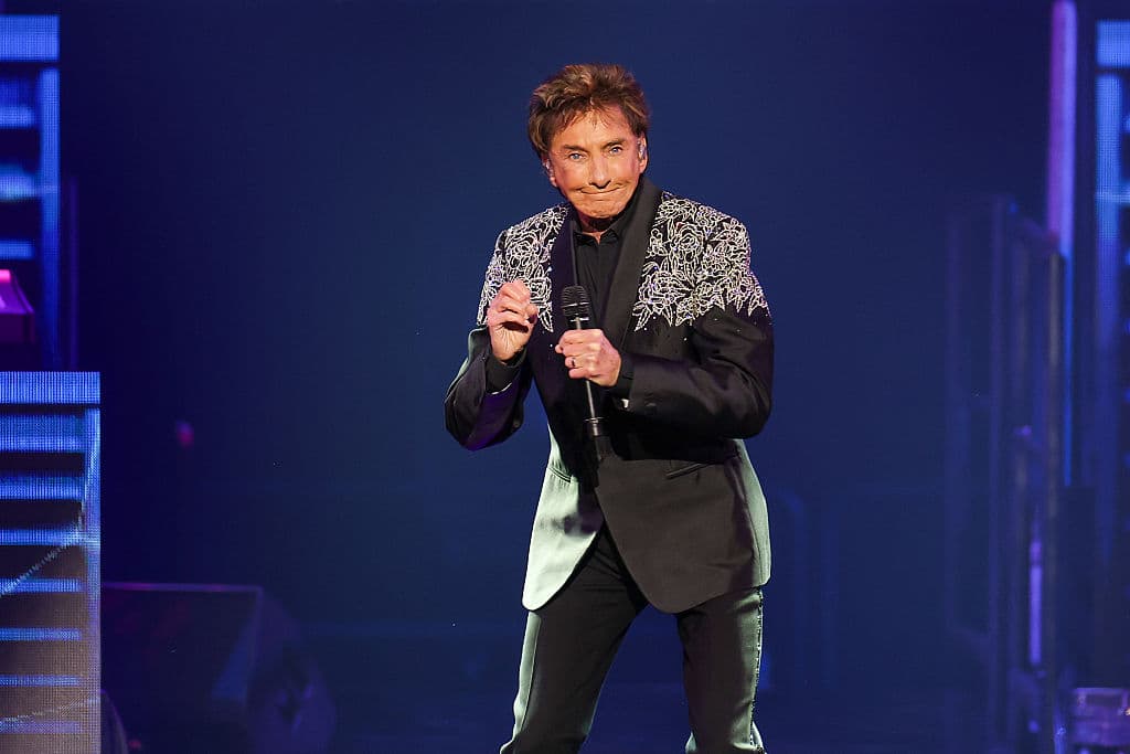 Barry Manilow Reveals Cancer DiagnosisĀ