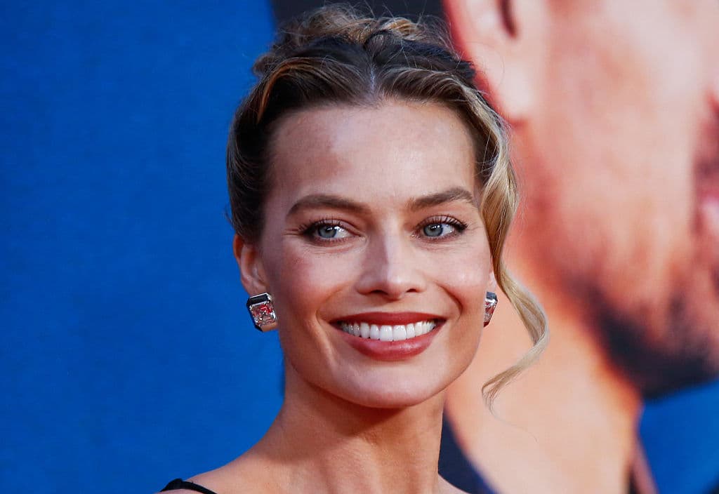 Margot Robbie Draws a Line as Motherhood Reshapes Her Hollywood Boundaries