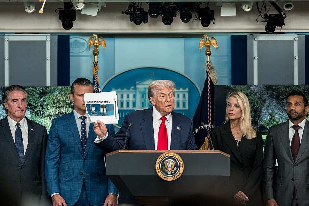 FBI Agents Given Boot For Kneeling Before BLM Sue Trump Admin