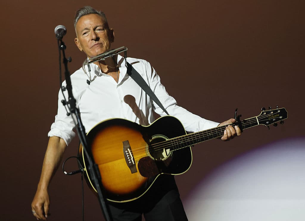 Springsteen Pens âStreets of Minneapolisâ Trashing âKing Trumpâs Private Armyâ
