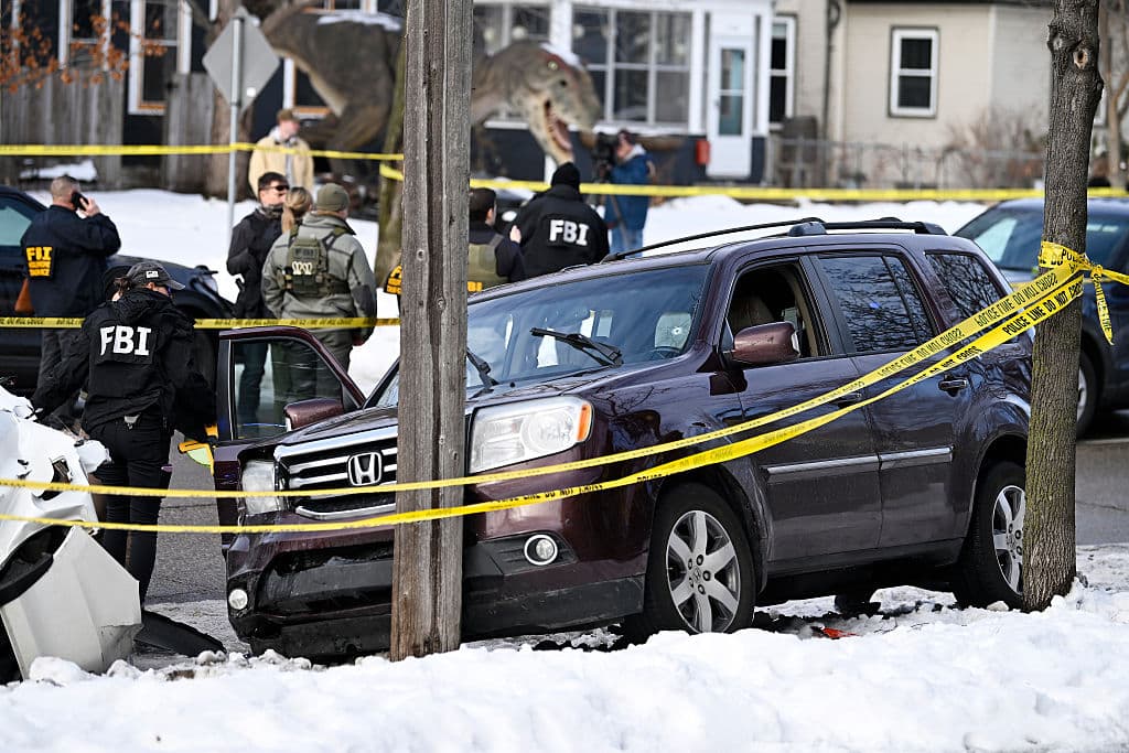 DHS Confirms ICE Agent Suffered Internal Injuries in Minneapolis Shooting