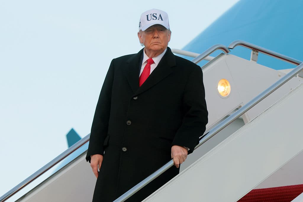 Ford Worker Suspended After Calling Trump âPedophile Protectorâ