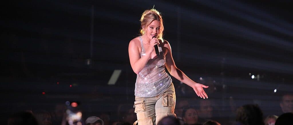 ‘I Love Criminals … I F*cking Hate ICE’: Foreign Pop Star Goes On Unhinged Leftist Rant About US Politics