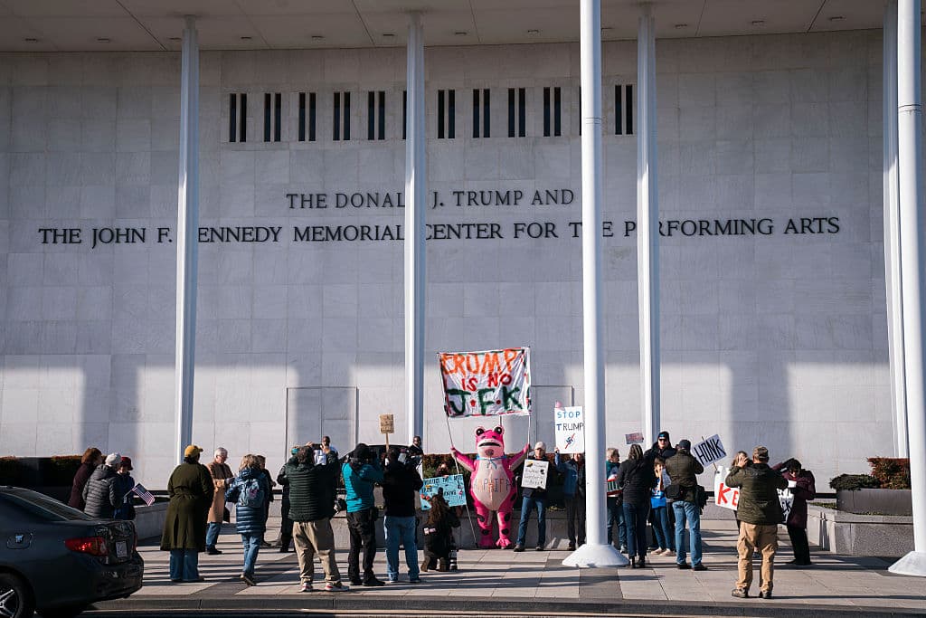 Trump Announces Trump Kennedy Center to Close For 2 Years to âBuild New and Spectacular Entertainment Complexâ