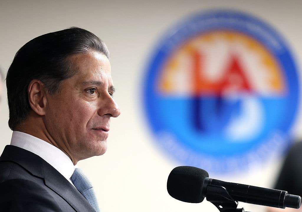 Feds Raid Nationās Second-Largest School District in Superintendent Probe