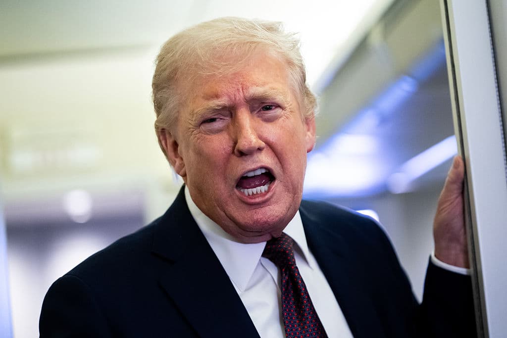 Trump: US āLocked and Loadedā to Take Out Kharg Island