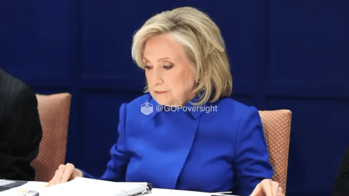 Insider Reveals Hillary Clintonâs Team Sought âBeauty Lightingâ for Closed-Door Deposition