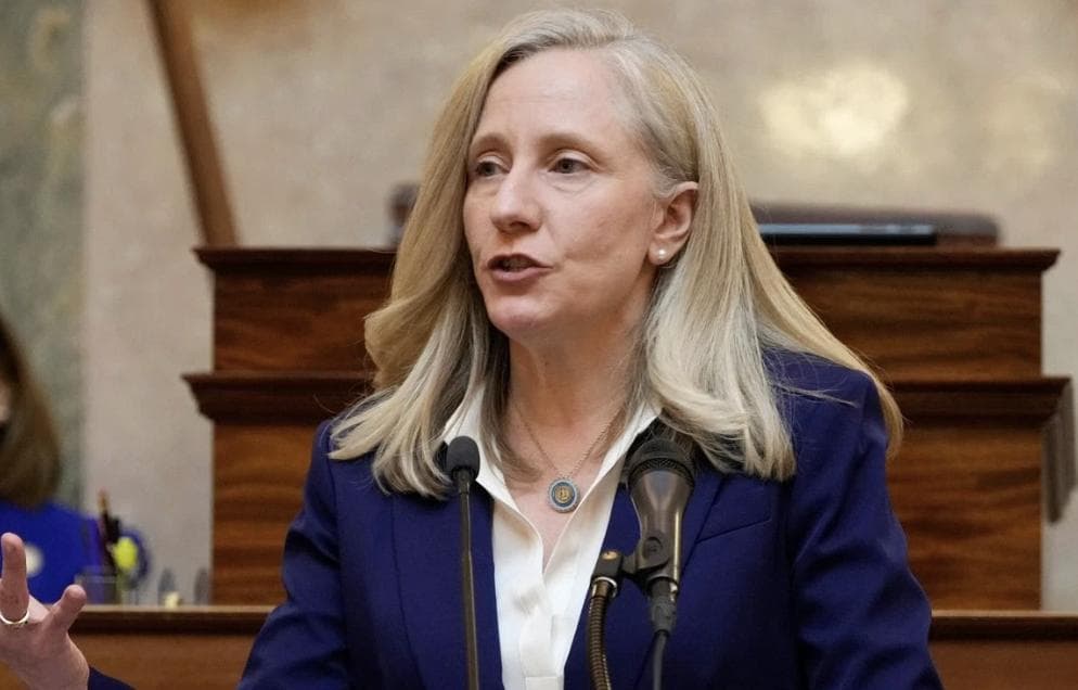 Federal Officials Step In Over Virginia Migrant Release Issue
