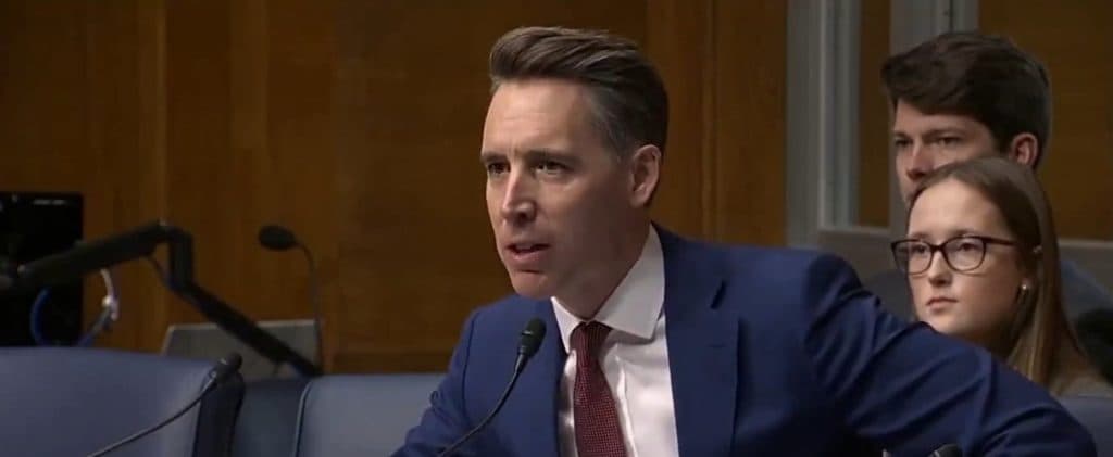 Hawley Introduces Bill Forcing Trump Admin To Protect Unborn From Chemical Abortion